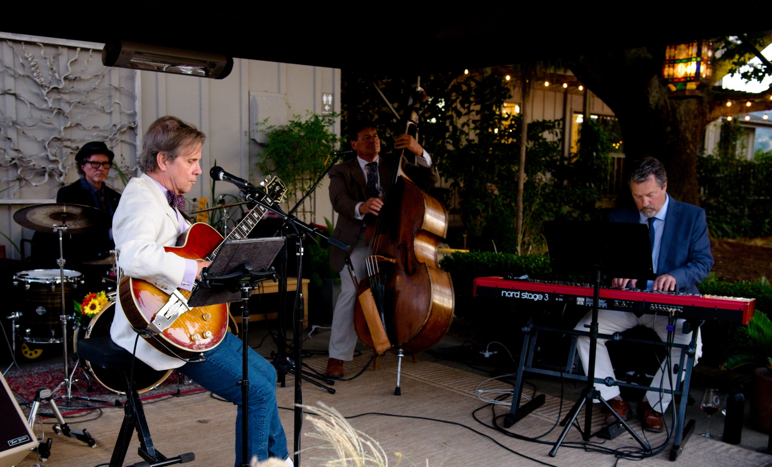 Live musicians playing at O’Brien Estate